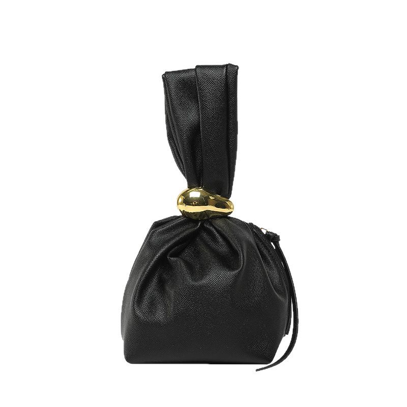 This high-end quality small handbag is a new retro pleated, stylish and niche design for women in Spring/Summer 2025 Item Picture