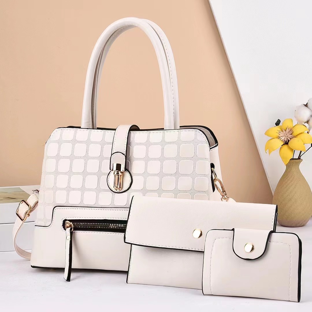 Factory direct sales of mother-and-child hand shoulder crossbody women's bags in Korean style, simple, fashionable and versatile, cross-border trade wholesale Application Scenario