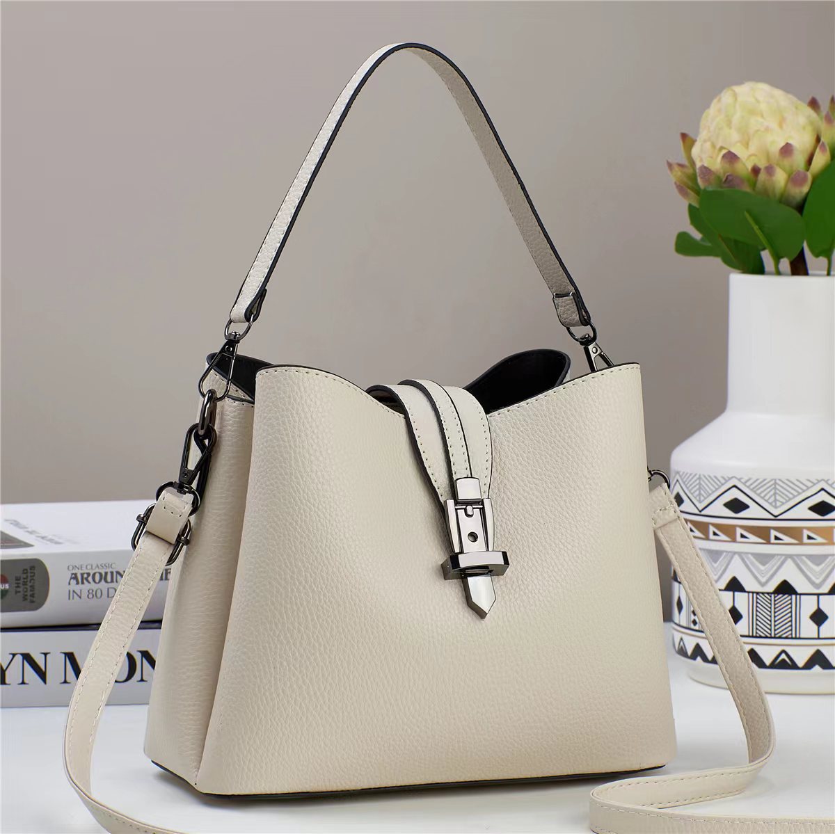 Manufacturer's foreign trade spring and summer stylish small bag for women, 2024 new Korean style, fashionable and versatile, trendy women's single-shoulder bucket bag Specification drawing