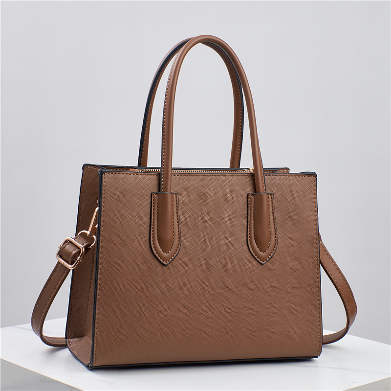 New large-capacity mom bag for women in 2024, a fashionable solid color slim shoulder crossbody bag manufacturer wholesale details Picture