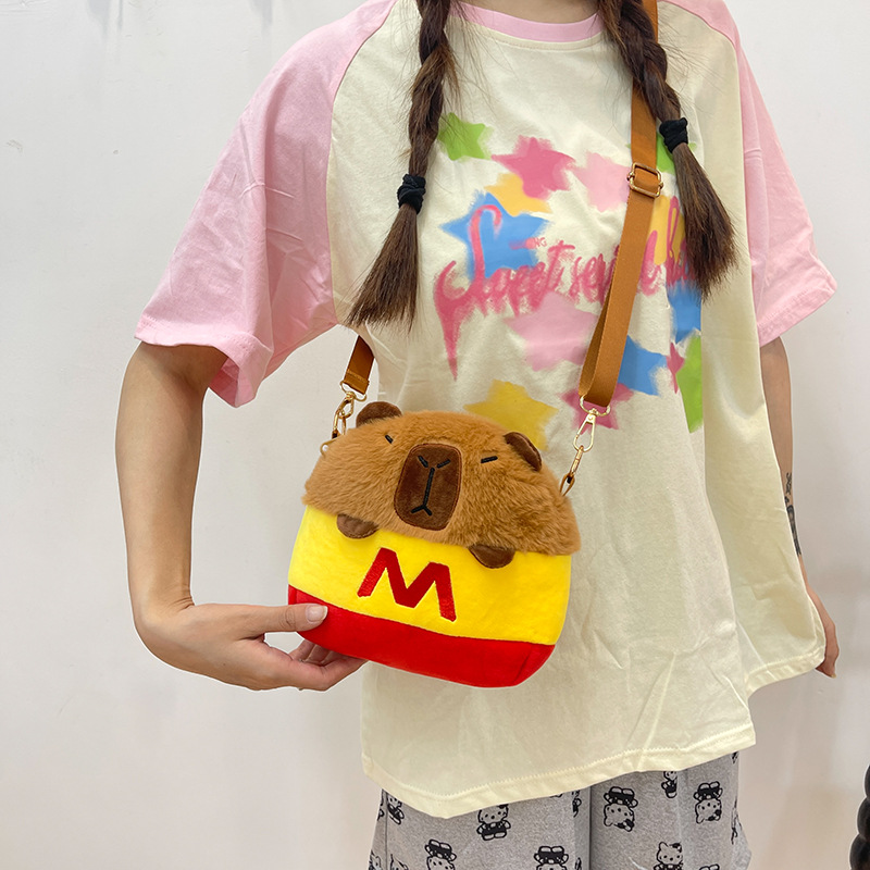 New Capibara plush bag, crossbody bag, capybara doll bag, girls' loose change key bag, wholesale version full figure