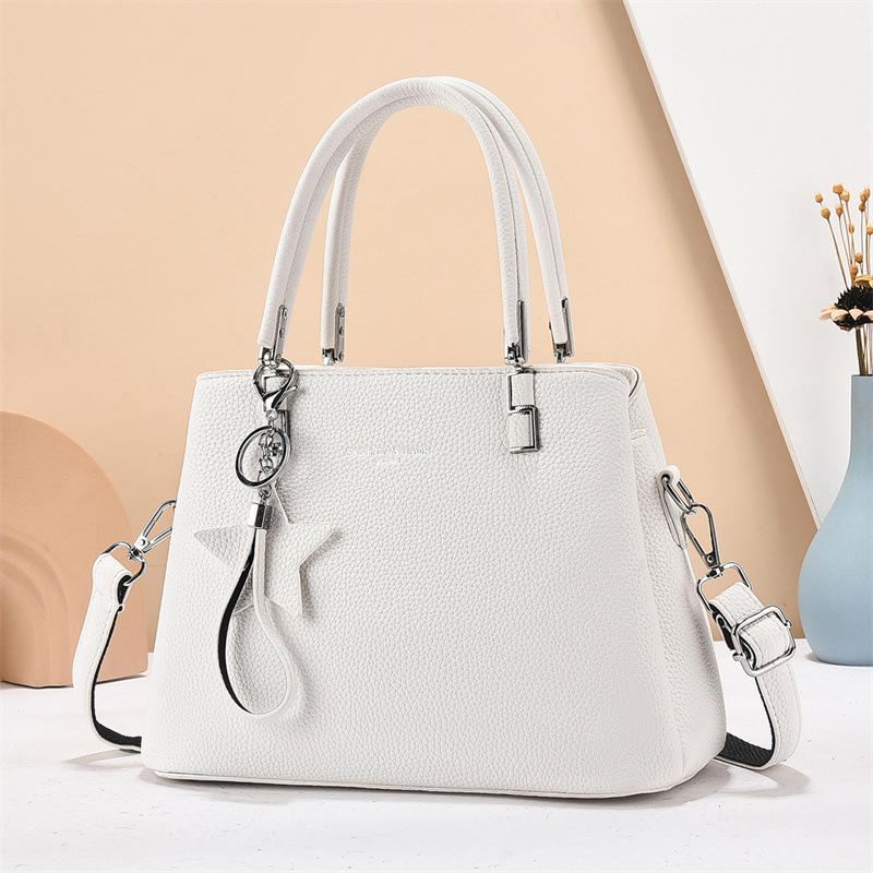 The 2025 new style of casual single-shoulder bag, simple crossbody bag, large capacity and versatile bag for middle-aged women full figure