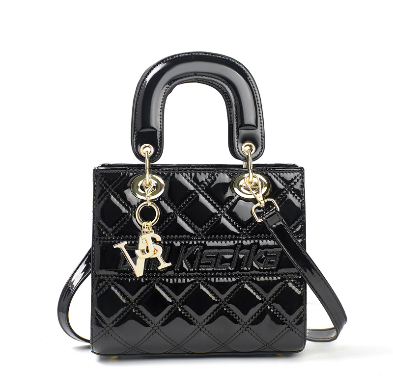 Lacquer leather women's 2024 new style women's bag, diamond-shaped Princess bag, crossbody bag, high-end and fashionable small square handbag Item Picture