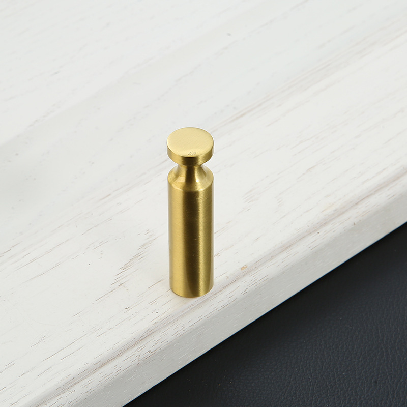 Brass coat hook, rear hook for the entrance door, single entrance cabinet hat hook, wall-mounted, perforated golden copper hook Application Scenario