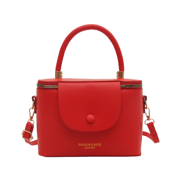 A trendy Korean-style high-end hand-held box women's bag 2025, a new cross-border fashion and versatile single-shoulder crossbody small square bag Item Picture