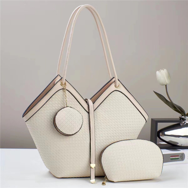 Summer single-shoulder new ladies' trendy, elegant, large-capacity, manufacturer's direct export mail fashionable bag, simple 2024 crossbody full figure