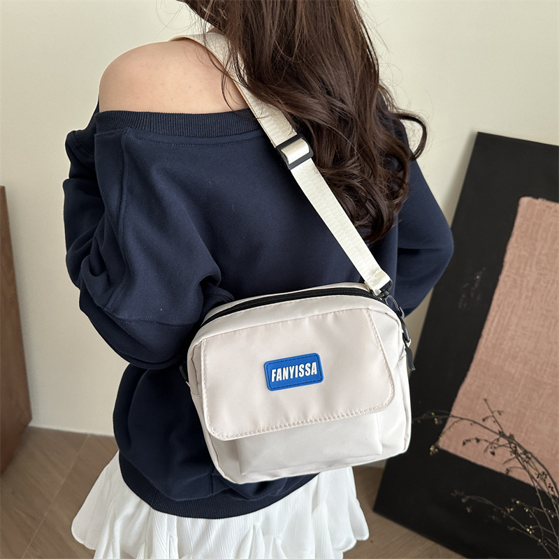 Simple and versatile solid-color small square bag, ins Korean-style casual student, Japanese-style trendy single-shoulder crossbody bag details Picture