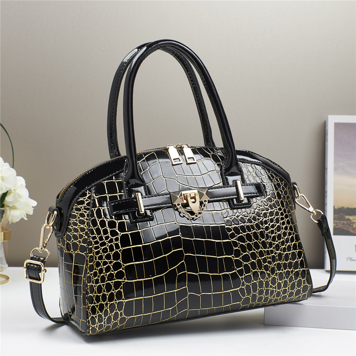 The 2024 new crocodile pattern embossed women's handbag for foreign trade is a fashionable and high-quality large-capacity single-shoulder crossbody bag Specification drawing