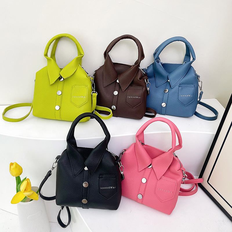 Korean-style niche and individualistic design handbag, a new fashionable and casual shirt bag for women in 2025, a simple and trendy crossbody bag full figure