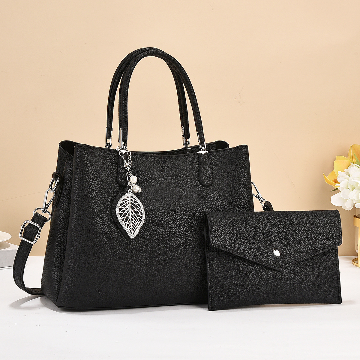 Summer foreign trade women's single-shoulder crossbody bag, new women's bag manufacturer, foreign trade fashionable and versatile trend full figure