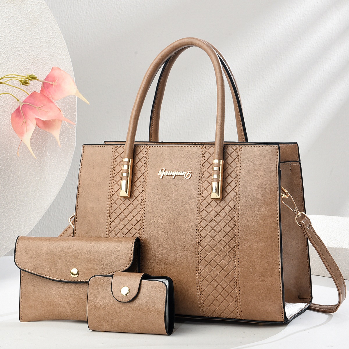 New Korean-style versatile crossbody bag, handbag, single-shoulder bag for African trade, popular women's bag, fashionable women's mother-and-child bag Application Scenario