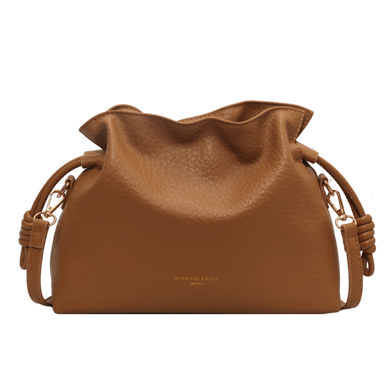 A high-end, niche crossbody lucky bag for women 2023, a trendy large-capacity drawstring bucket bag for work and commuting Item Picture