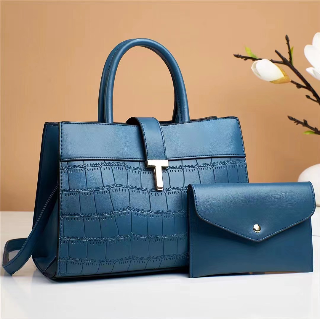 Wholesale of 2022 new trendy solid-color fashionable mother-and-child bags, crossbody bags and simple hand-held shoulder bags with a high-quality feel for foreign trade details Picture