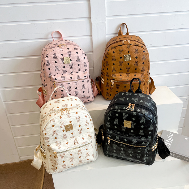 Fashionable printed backpack for women, new summer style, large-capacity, high-quality, versatile handbag, popular casual backpack Application Scenario