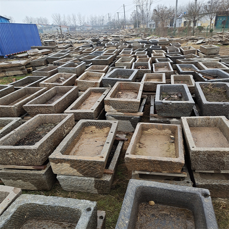 Rural old stone trough manufacturer, antique and aged natural bluestone courtyard washbasin, granite flowing water decorative item full figure