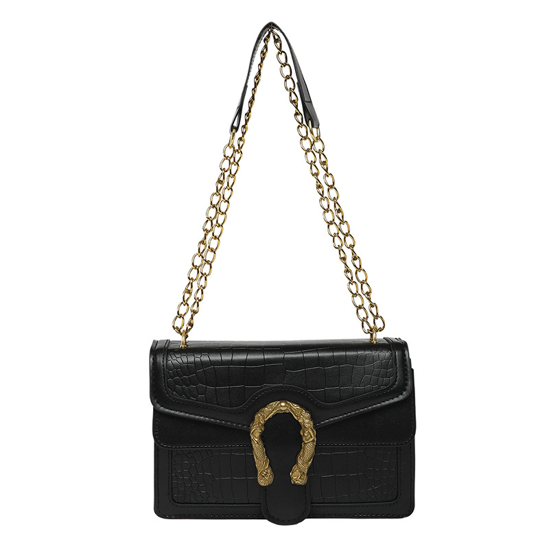 2025 New trendy Korean-style chain small square bag, casual and stylish commuter single-shoulder crossbody handbag for women Item Picture