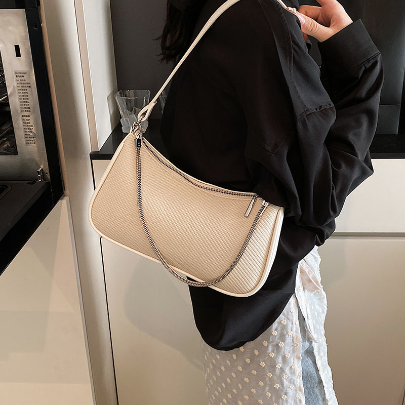 Trendy and versatile handbag 2025 New style, simple and fashionable dumpling bag, high-end and niche design, single-shoulder armpit bag full figure