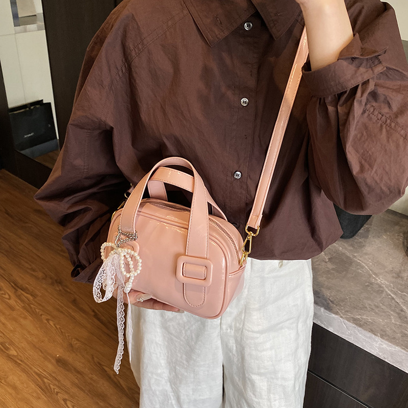 Stylish soft leather bag for women, 2025 new Korean-style texture handbag, casual and versatile for women, single-shoulder crossbody pillow bag Specification drawing