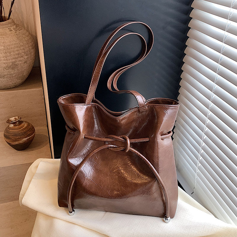 Niche design women's 2025 new style fashionable casual commuting high-end single-shoulder bag large capacity tote bag Specification drawing