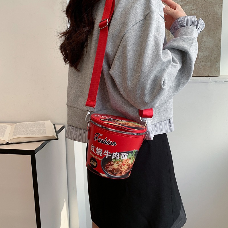 ins Fashion Braised Beef Noodle Women's Bag 2024 New Korean Style, Personalized and versatile Instant noodle bucket single-shoulder bag, crossbody bag details Picture