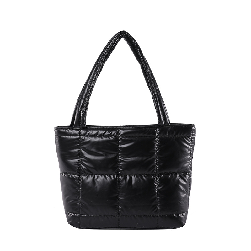 A large-capacity casual handbag for women, a new Korean-style solid color simple single-shoulder underarm bag for women, and a commuter tote bag Item Picture