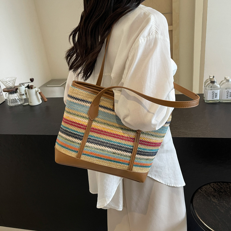 Large-capacity spliced hand-held straw woven bag for women, summer fashion and casual woven bag, seaside and beach single-shoulder tote bag Specification drawing