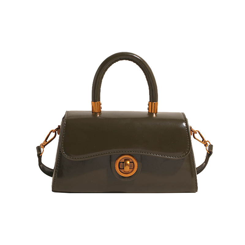 A new retro, simple and versatile single-shoulder bag for women, featuring a stylish and casual small square design. It's a high-end crossbody bag for women in 2024 Item Picture