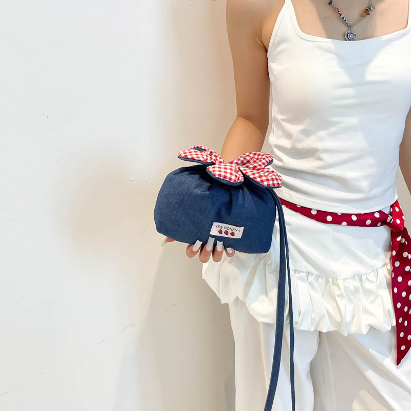 2025 New forest-themed versatile small bag, healing flower drawstring single-shoulder bag, women's canvas versatile mini crossbody bag details Picture