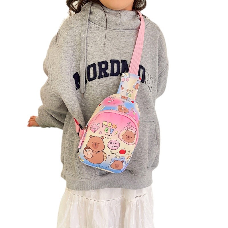 The new 2024 winter children's bag with cartoon patterns, a single-shoulder crossbody bag, is a fashionable storage bag for babies to go out and play Item Picture