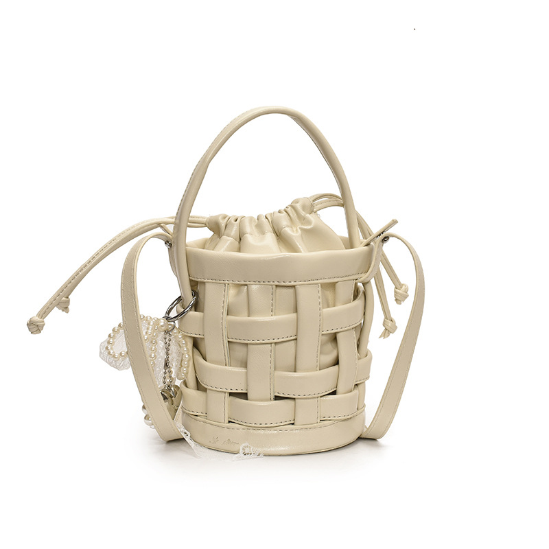 A new, fashionable, simple and versatile crossbody bag for women in 2025, a summer handbag and bucket bag Item Picture