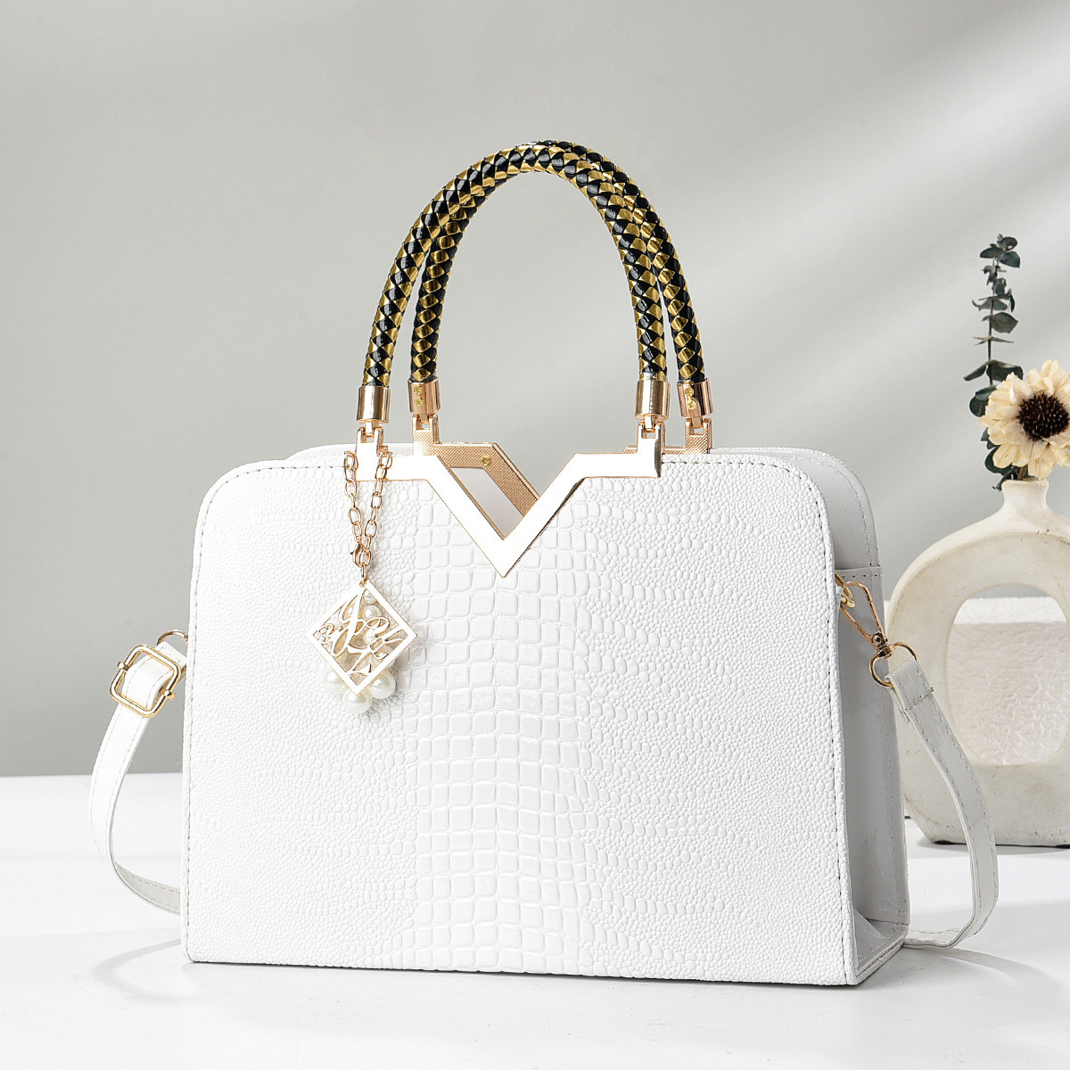 Wholesale manufacturer bags Handbag bag, export crocodile-patterned shiny leather single-shoulder crossbody bag, Taizhou women's bag quality details Picture