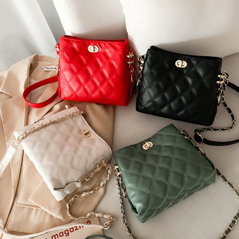 Small bag women's bag 2024 New style trendy and versatile crossbody bag Women's diamond-shaped chain bag bags, single-shoulder armpit bag consignment Specification drawing