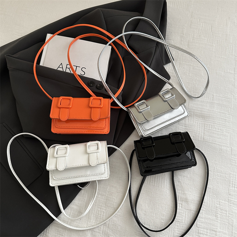 Korean version mini bag 2025 New summer mini single-shoulder bag, texture small square bag, casual underarm crossbody bag Application Scenario