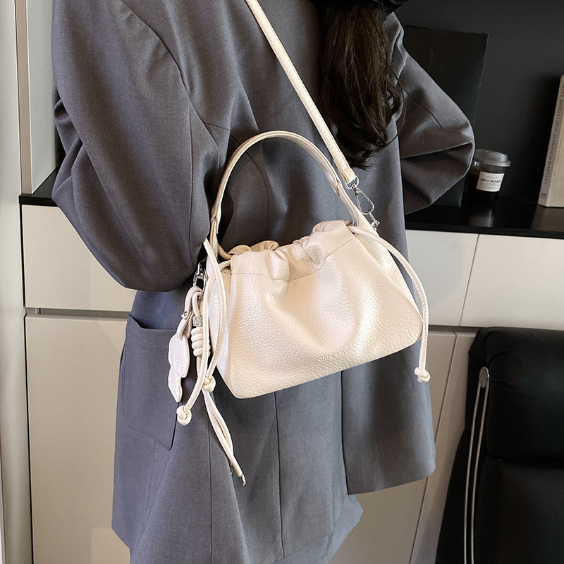 Korean ins pleated bag, trendy and fashionable bucket bag for women 2025, new simple single-shoulder bag, high-end crossbody bag Specification drawing