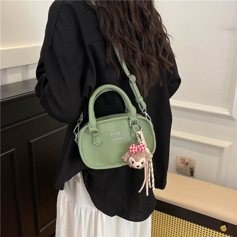 High-end quality bowling small bag for women, 2025 new style, versatile and stylish crossbody small square bag, single-shoulder handbag details Picture
