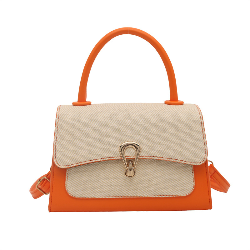 The new Korean version of the women's single-shoulder bag features a unique design and a high-end underarm bag. It is a niche and fashionable hand-held small square bag for women Item Picture