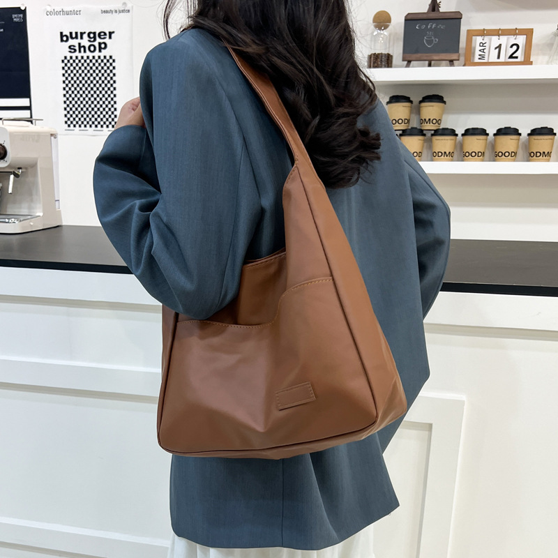Fashionable and simple single-shoulder bag 2025 Spring New niche trendy handbag, casual and trendy large-capacity tote bag Specification drawing