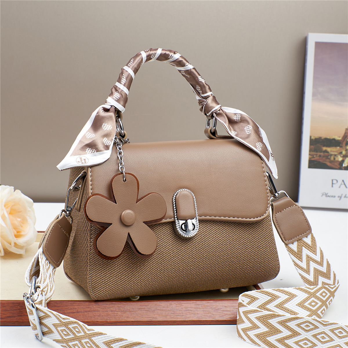 Ladies' silk scarf small square bag manufacturer's new autumn 2024 stylish and versatile handbag for middle-aged and elderly mothers full figure