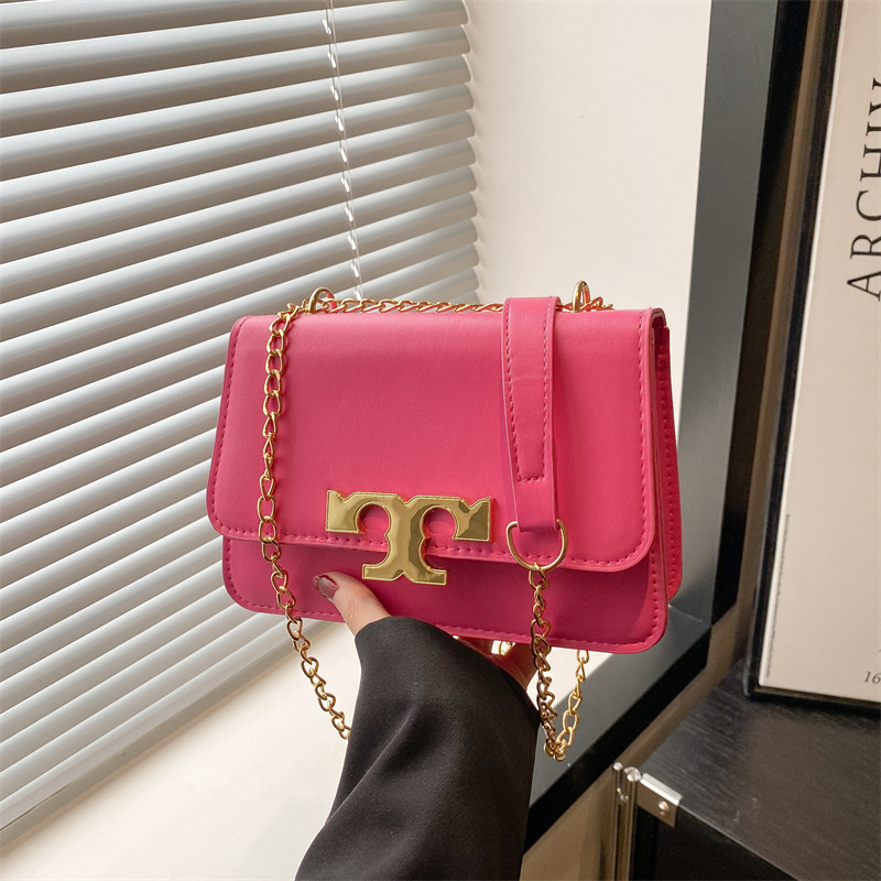 New Spring 2025 fashionable and simple women's bag, metal chain small gold brick single-shoulder tofu bag, crossbody small square bag full figure