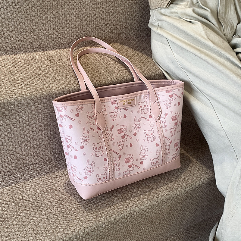 Large-capacity bag for women, 2025 new style casual and versatile single-shoulder shopping bag, fashionable student commuting tote bag for class full figure