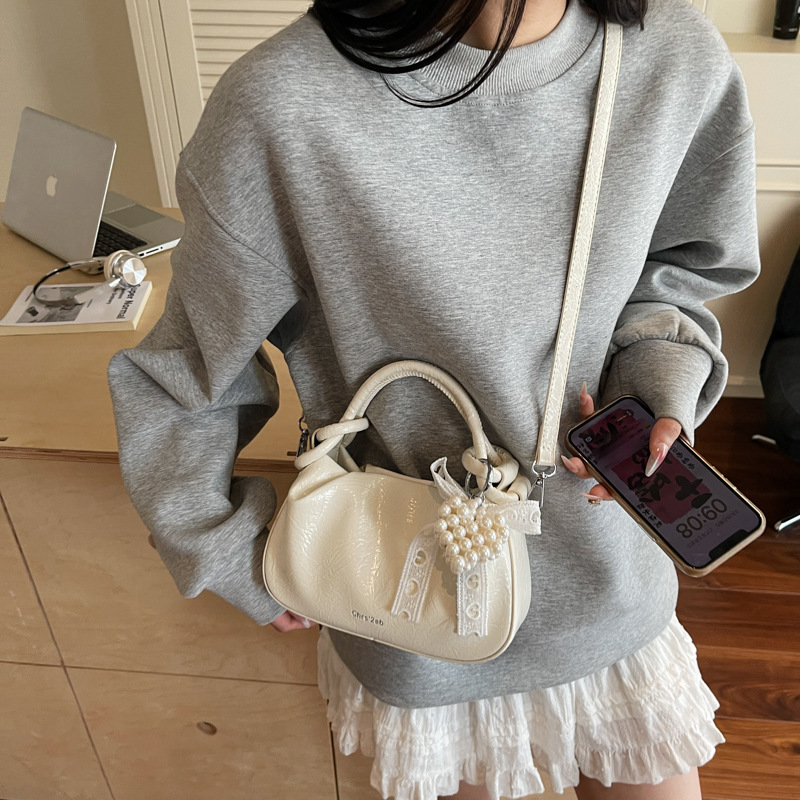 Super popular pleated handbag, fashionable cloud bag for women, 2025 new light luxury niche single-shoulder bag, high-end crossbody bag Specification drawing