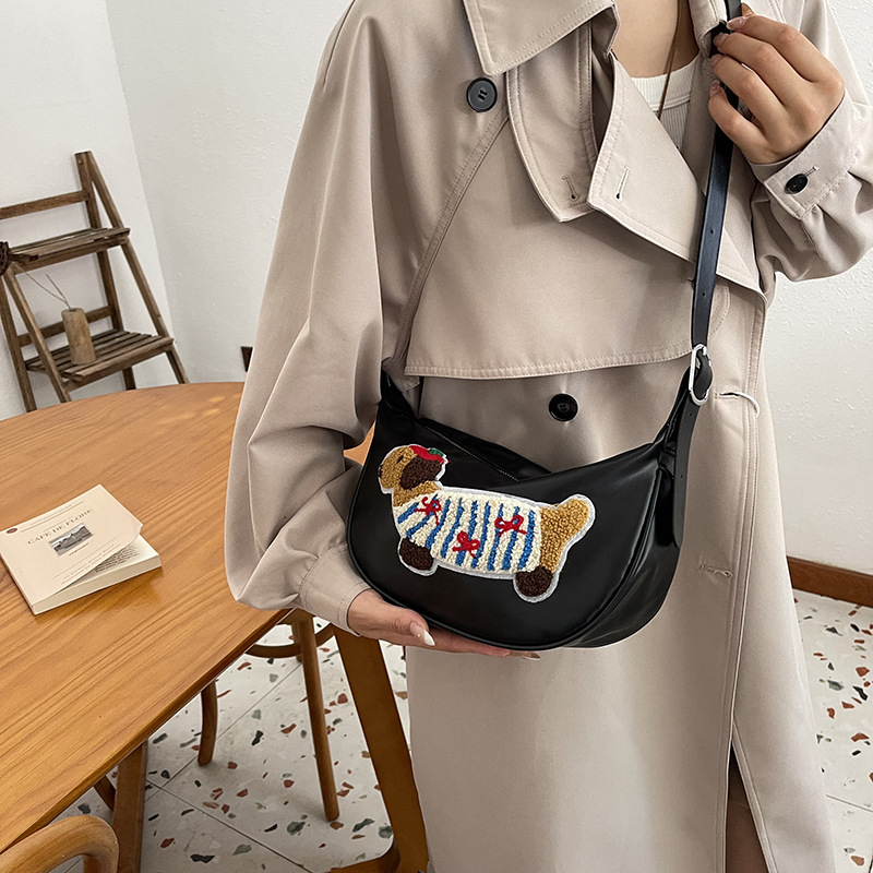 Autumn and winter Dachshund bag, a cute crossbody small bag for students, a new 2024 school-style single-shoulder dumpling bag for women Specification drawing