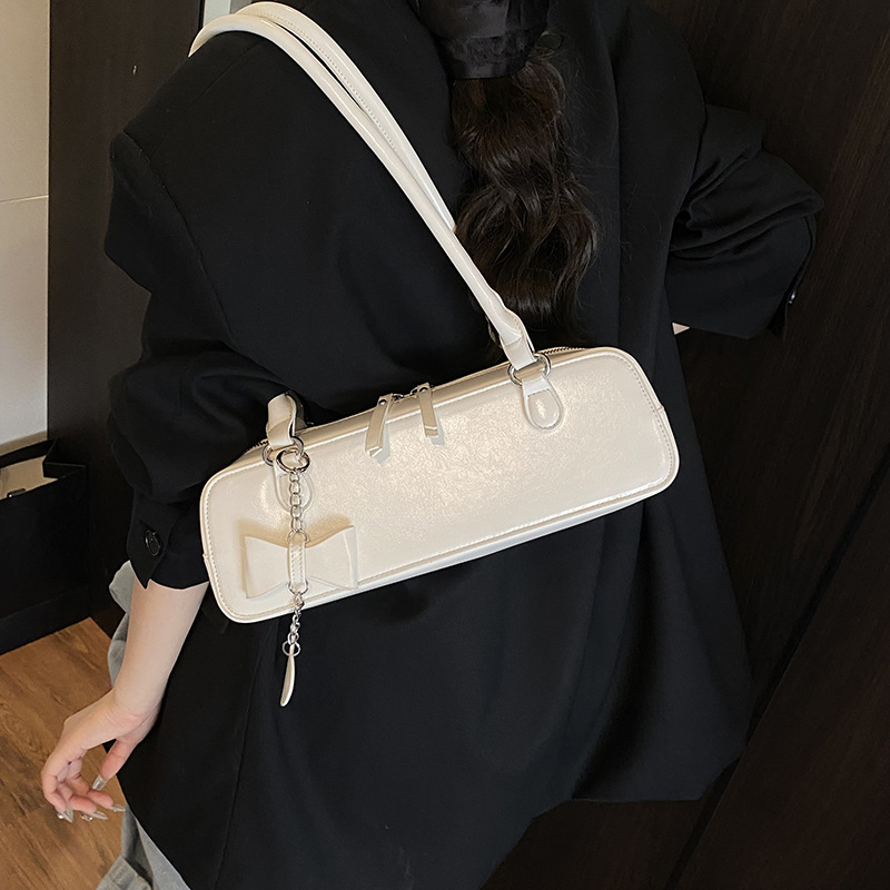 French casual retro underarm bag for women 2025 new style, fashionable, trendy, stylish, sweet and cool, spicy girl single-shoulder bag details Picture