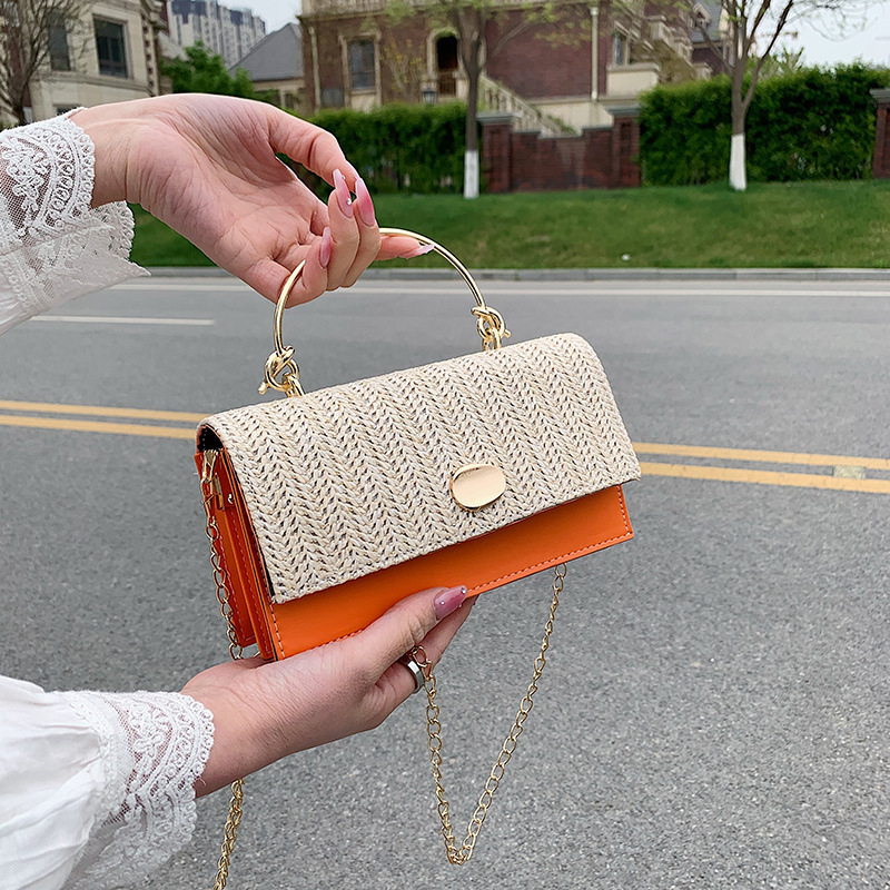 New women's handbag and small bag 2022 new style woven personalized small bag, fashionable and individual retro single-shoulder handbag Application Scenario