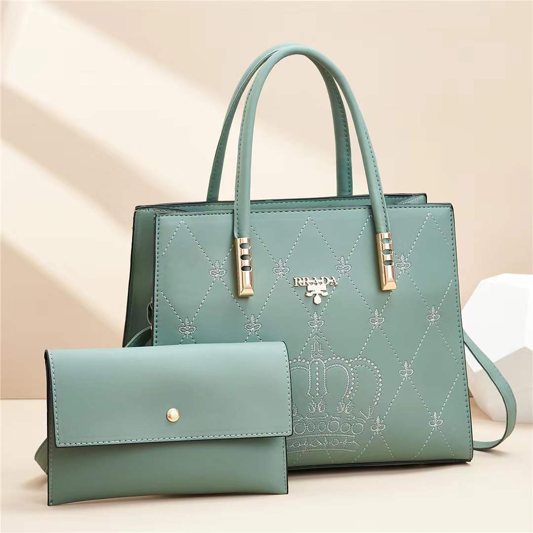 Wholesale of 2022 Fashionable embroidered women's handbags, casual large-capacity handbags, Korean Spring and Summer new single-shoulder crossbody bags details Picture