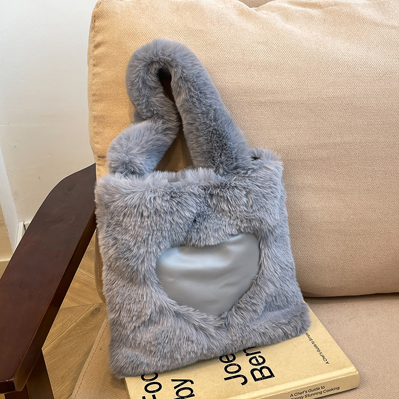 Fashionable heart bag, plush handbag, women's 2024 new style casual furry bag, large-capacity single-shoulder crossbody bag, trendy Specification drawing