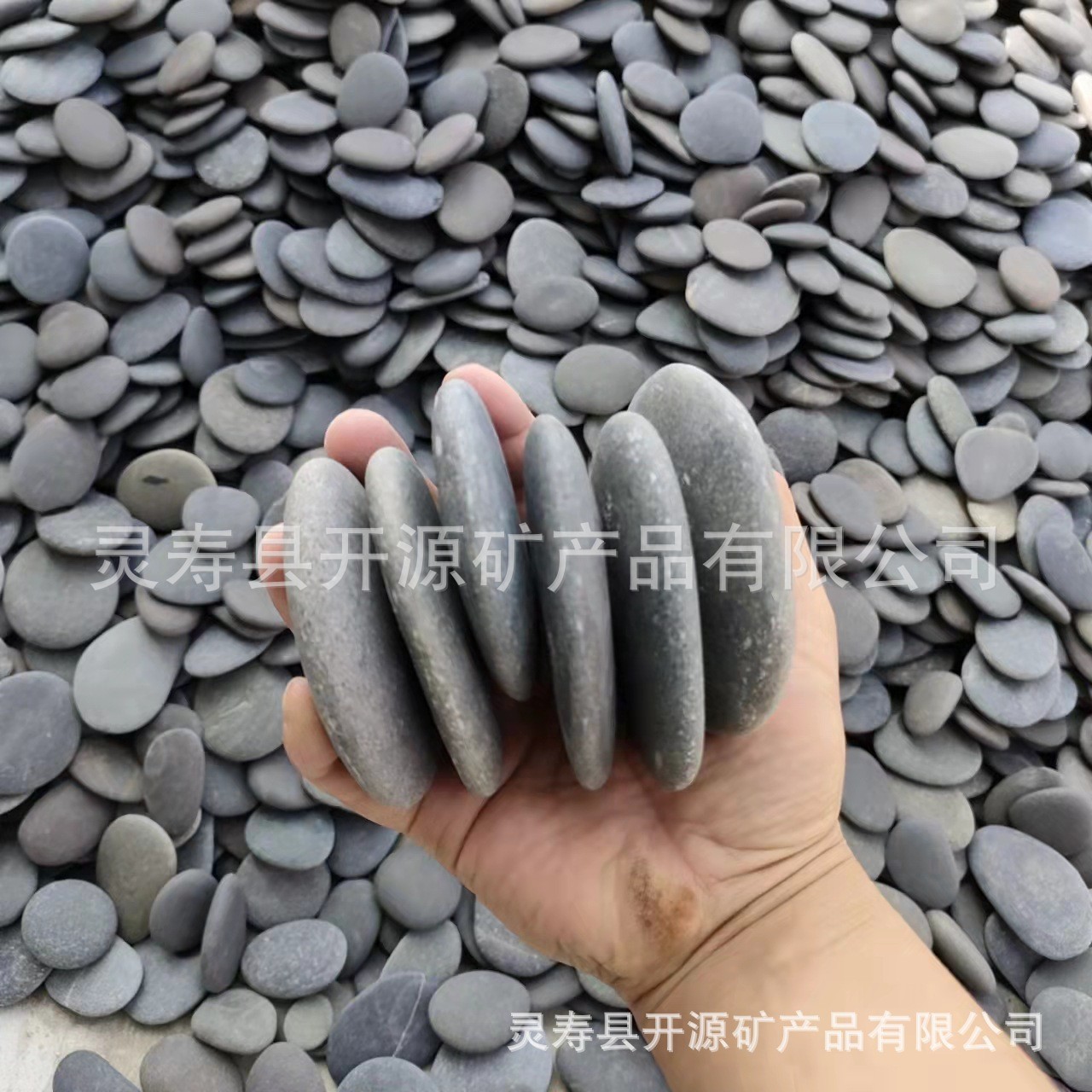 Painted stone, painted chip stone, children's creative flat pebble, black painted stone, children's DIY hand-painted stone Application Scenario