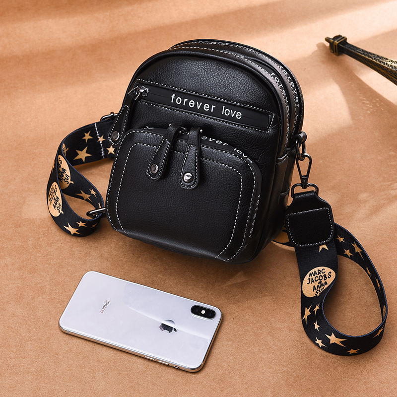 The new mini women's bag for 2022 is a multi-functional, versatile, mobile newspaper, and popular single-shoulder crossbody small round bag Specification drawing