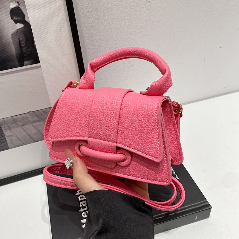 Solid color simple and elegant handbag, 2024 winter new ins single-shoulder crossbody bag, lychee pattern Korean-style small square bag full figure