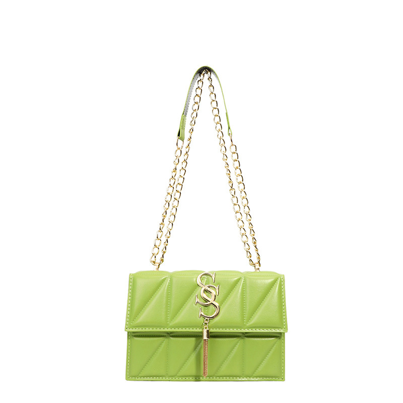 The new winter 2024 collection of simple, fashionable and trendy embossed bags for women has been launched. This year, the crossbody small square bag is in vogue Item Picture